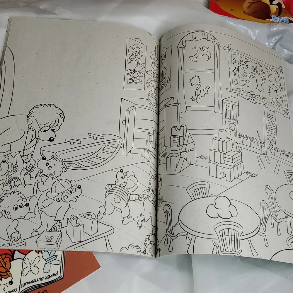 The‎ Berenstain Bears Coloring and Activity Book Set